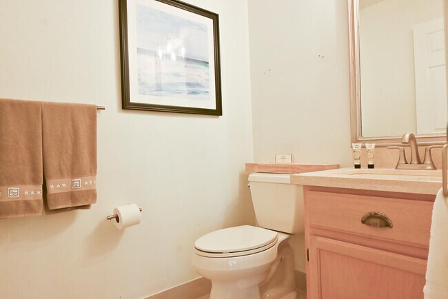 Building Photo - 12828 Meadowbreeze Dr