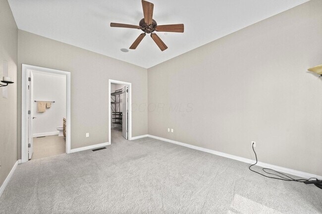 Building Photo - 251 Daniel Burnham Square