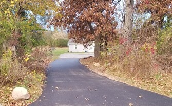 Building Photo - 2401 Leroy Caledonia Rd