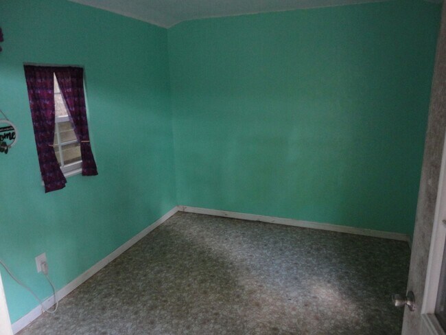 Building Photo - Owner lookin for a 7 month Lease only