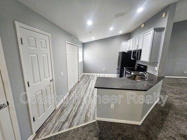 Building Photo - 2035 River Turia Cir