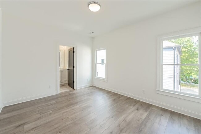 Building Photo - 3272 Stillwood Dr