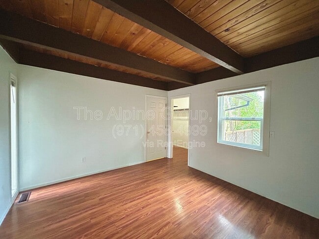 Building Photo - 4905 SW 152nd Ave