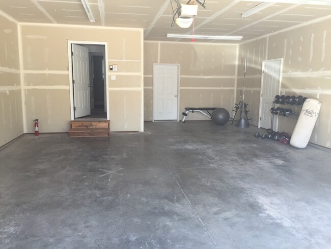 Building Photo - 3BD/2.5BA Harvest Creek Single Family Home