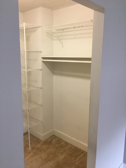 Building Photo - 1325 18th St NW