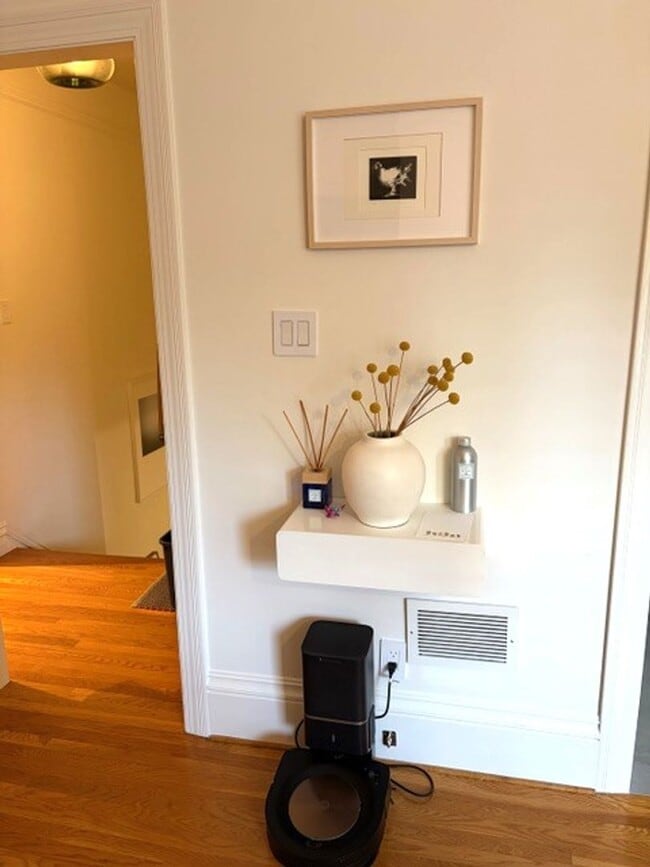 Building Photo - COMING SOON!  Stunning 2 Bedroom, 1 Bath, Washer/Dryer in Unit/ AMSI M. Couture