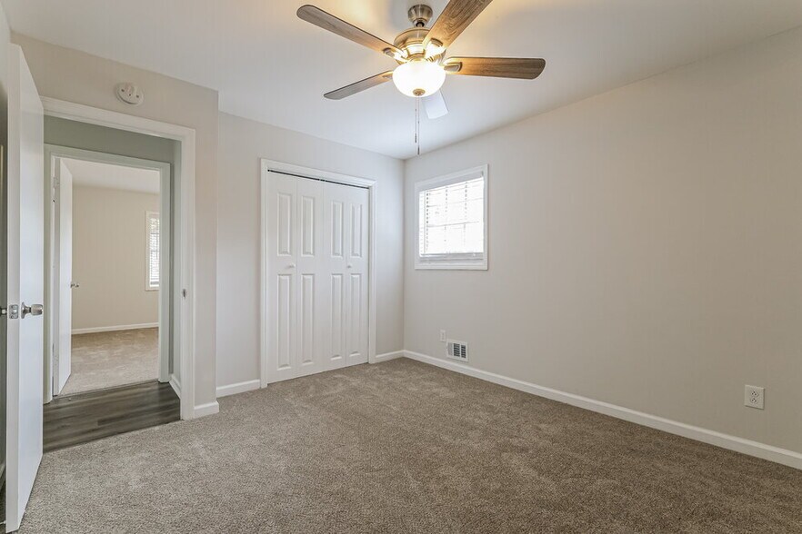 Building Photo - 2255 Emerald Castle Dr