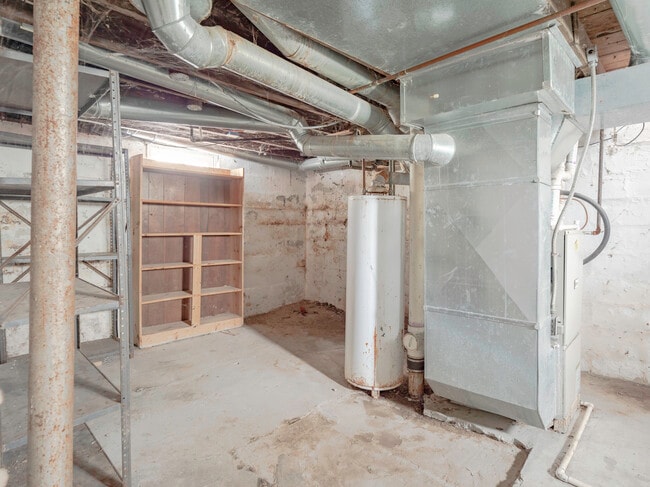 Building Photo - 540 Avon St