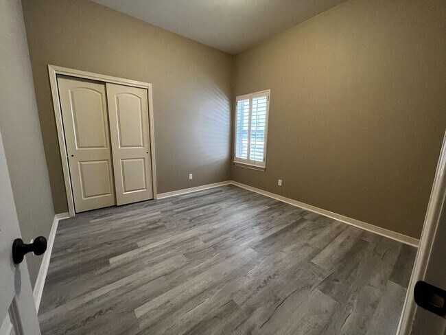 Building Photo - 3267 Percheron