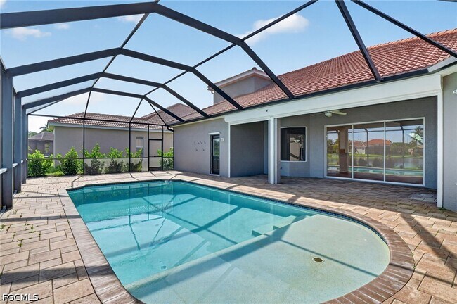 Building Photo - 9935 Via San Marco Loop