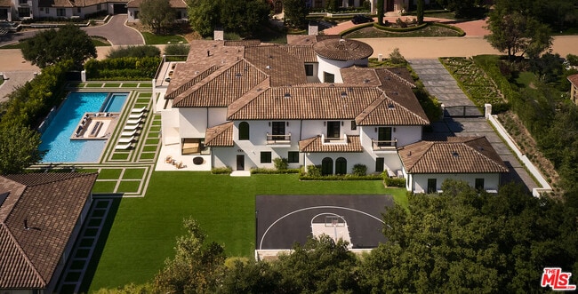 Building Photo - 25242 Prado Del Grandioso