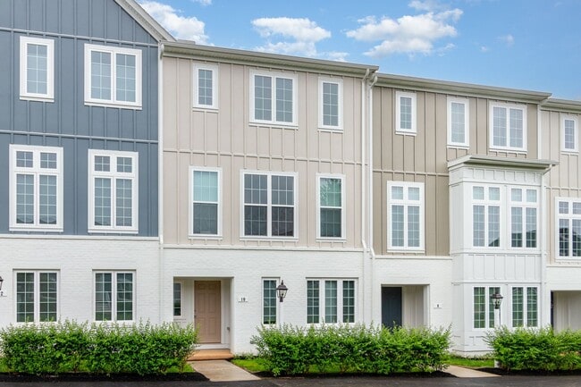 Building Photo - 10 Seover Wy