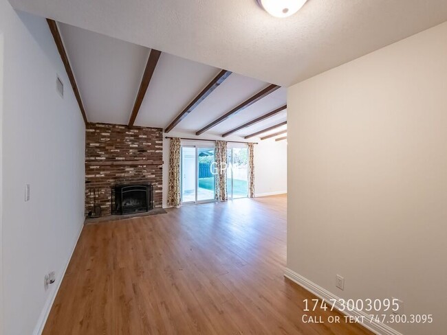 Building Photo - Dream Home in La Crescenta!