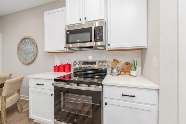 Building Photo - 12719 W Cowboy St