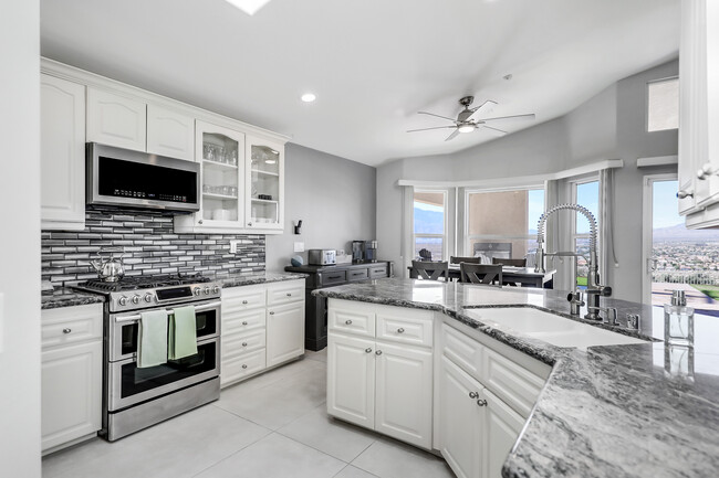 Kitchen - 67365 Monterey Rd