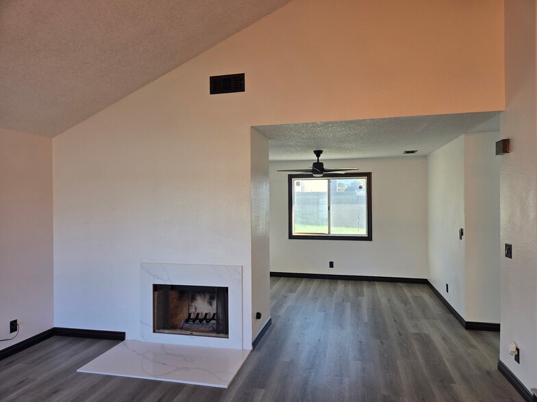 Building Photo - 4728 Katrina Pl