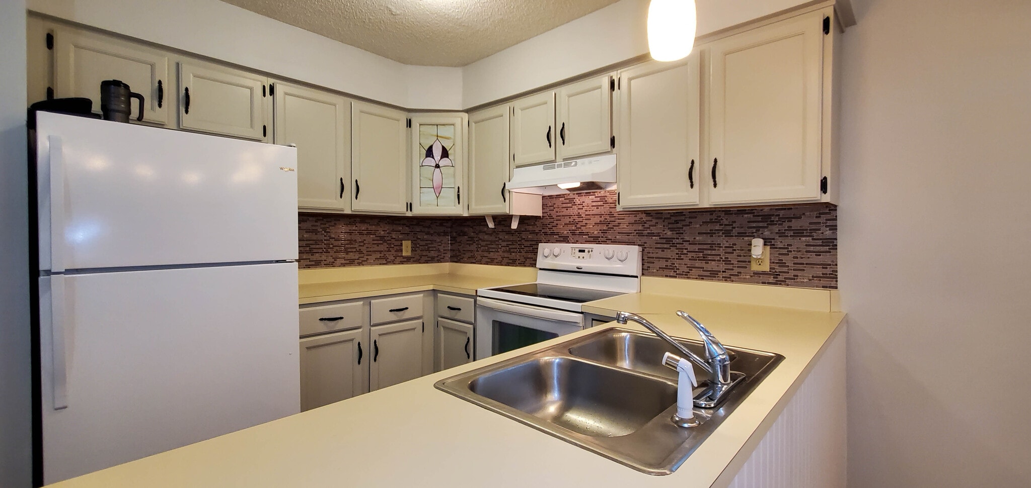Kitchen - 2708 S 17th St