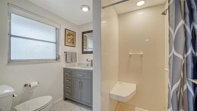 Building Photo - 641 Coral Dr