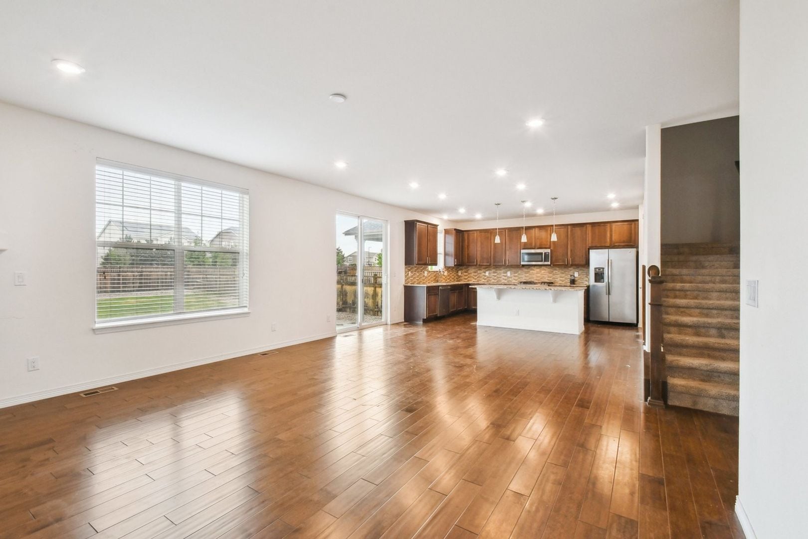 Building Photo - 8910 Azalea Ct