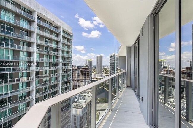 Building Photo - 77 SE 5th St