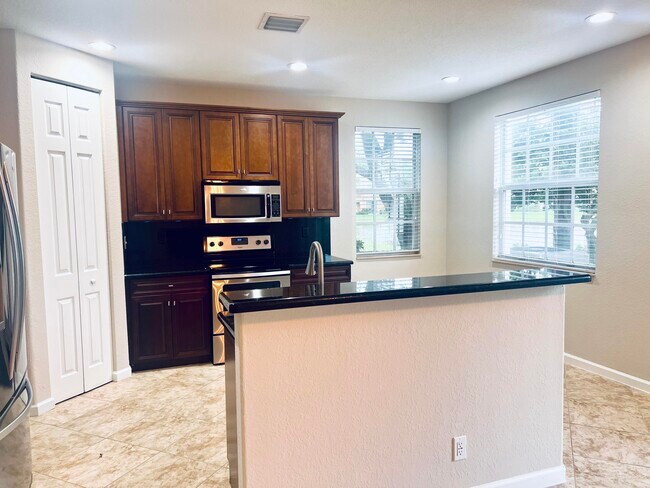 Building Photo - 7406 Briella Dr
