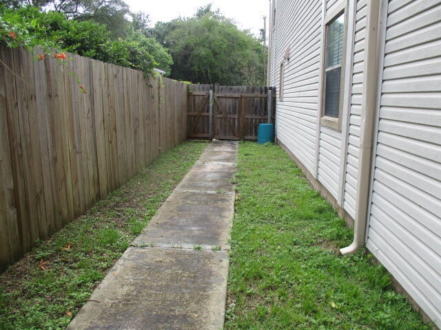 Building Photo - 333 Woodham Ct