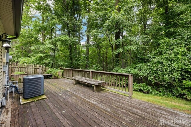 Building Photo - 1609 Mulberry Ct