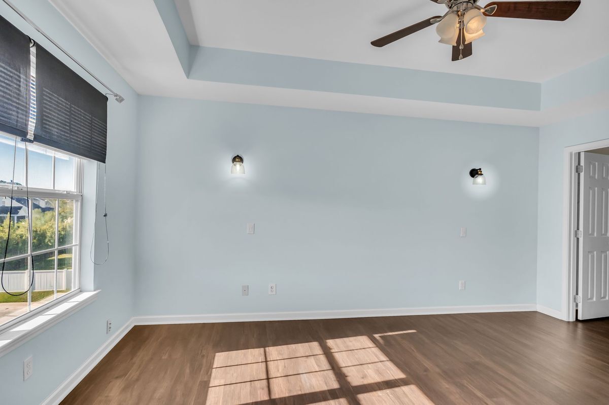 Building Photo - 2233 Blakers Blvd