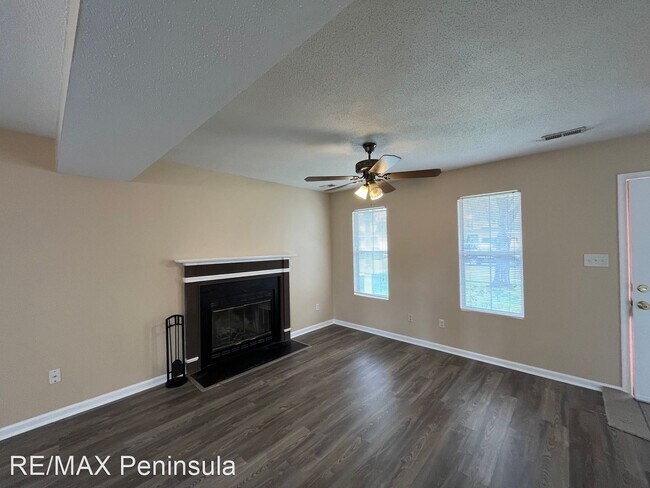 Building Photo - 3 br, 2.5 bath House - 719 Emerald Court