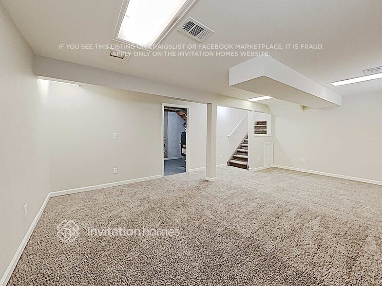 Building Photo - 11537 Birch St