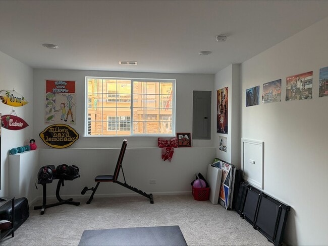 Building Photo - 235 Regency Ct