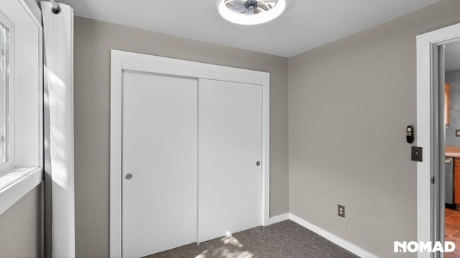 Building Photo - 1065 22nd St NE