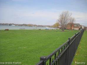 Building Photo - 1673 Cass Lake Rd