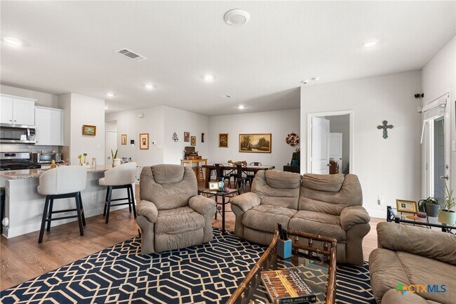 Building Photo - 1444 Acorn Wood