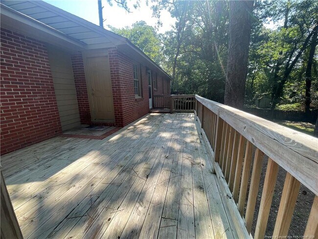 Building Photo - 1719 Catawba St