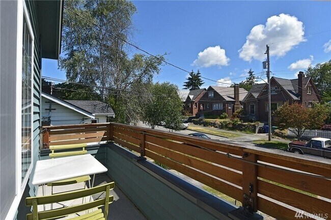 Building Photo - Charming Craftsman-Style Home in the Heart...
