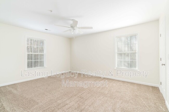 Building Photo - 1922 Salem Bluff Dr