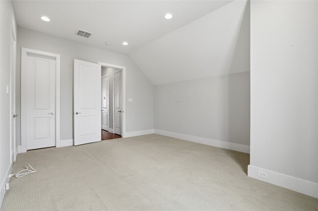 Building Photo - 4734 Aftonshire Dr