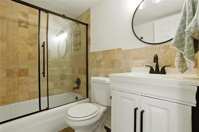 Building Photo - 1799 N Highland Ave