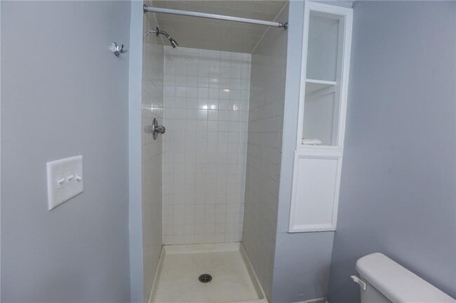 Building Photo - 1163 East Ave