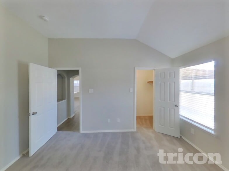 Building Photo - 11017 Deer Trail