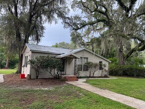 Building Photo - 4025 SW 20th Dr