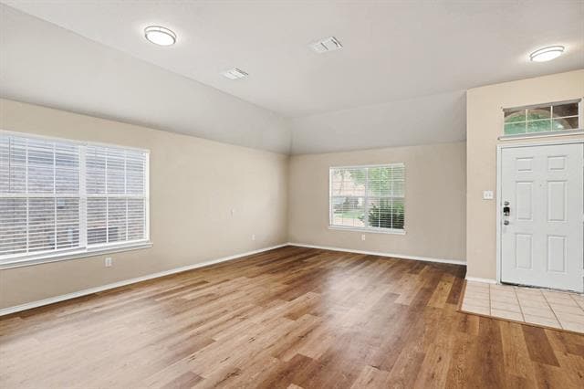 Building Photo - 633 Horn St