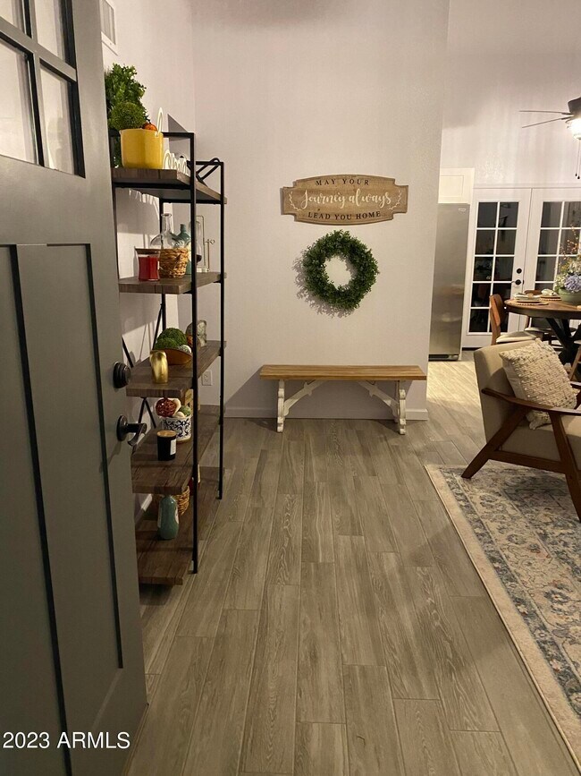 Building Photo - 7209 S Butte Ave