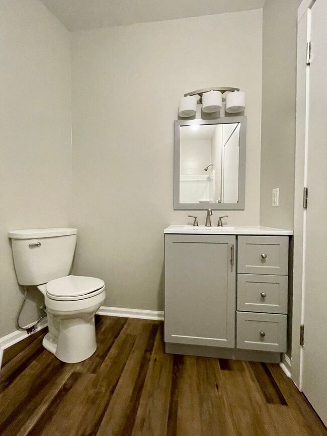 Building Photo - oliver322