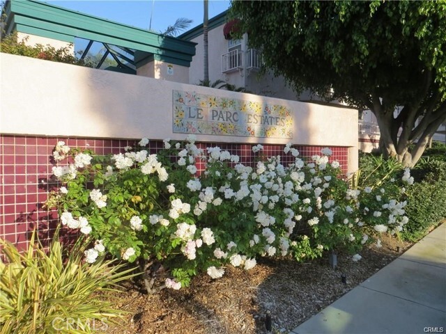 Primary Photo - 24520 Park St