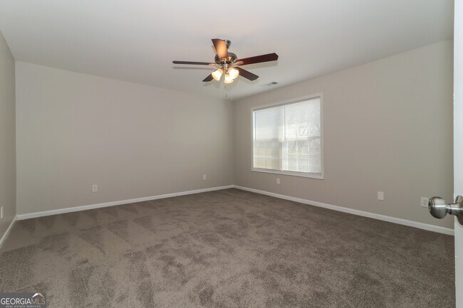 Building Photo - 2 Wingfoot Trail