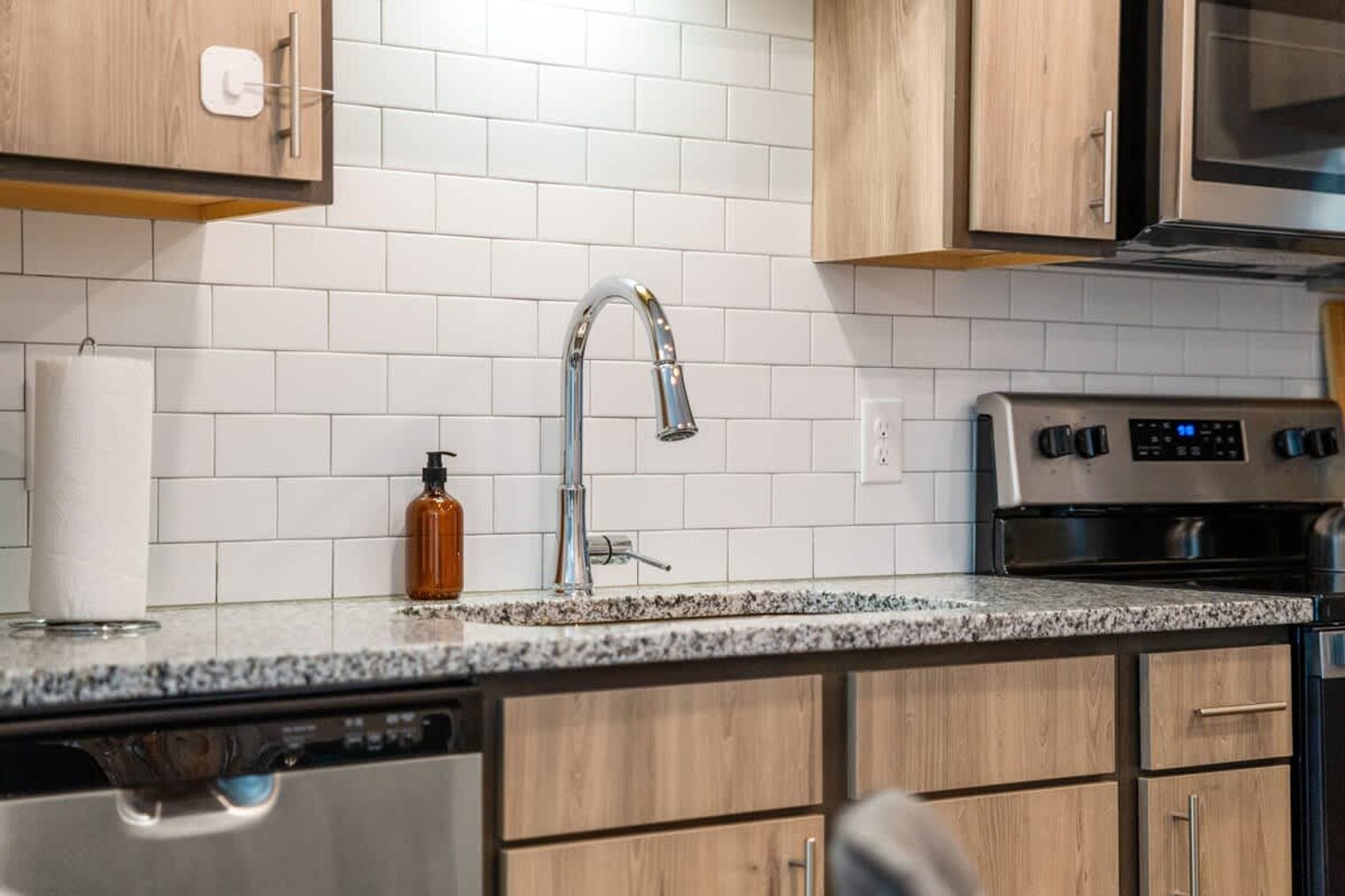 Building Photo - 14541 Star Water Rd