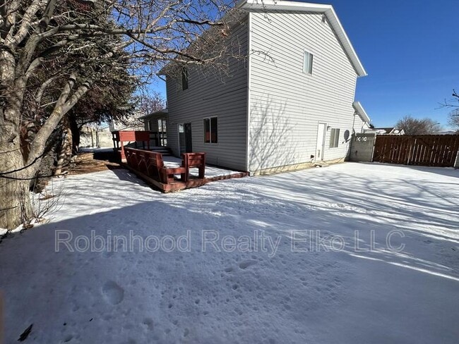 Building Photo - 2651 Shadow Ridge Dr