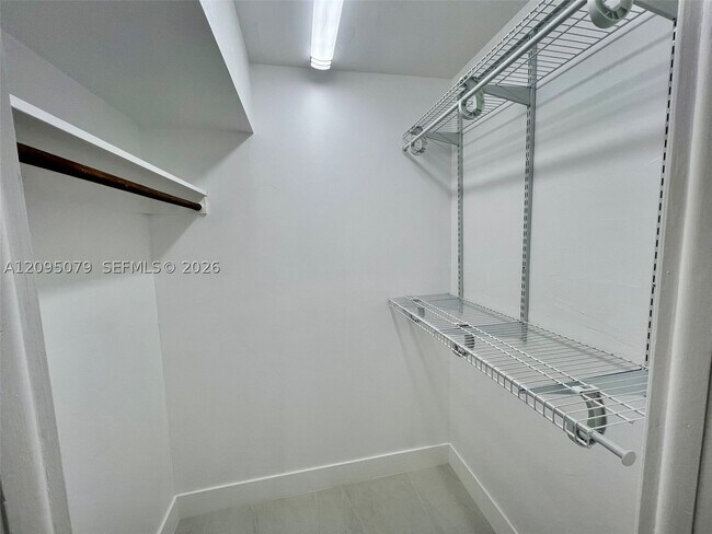 Building Photo - 7825 Miller Dr
